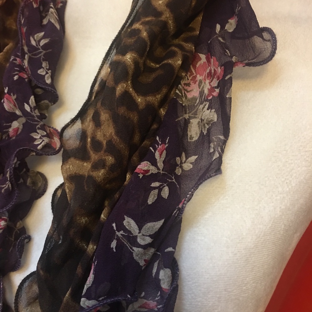 Lauren Ralph Lauren silk dual print scarf purple leopard - Picture 2 of 5